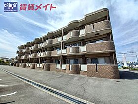 プロムナード　セリカ 102 ｜ 三重県鈴鹿市岡田２丁目（賃貸マンション1LDK・1階・42.09㎡） その1