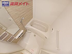 クリスタル　ヴィレッジ　Ｃ 102 ｜ 三重県亀山市和田町（賃貸アパート1LDK・1階・48.91㎡） その5