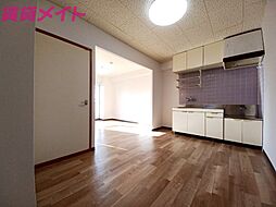 サンヒルズ藤 5階2LDKのリビング/ダイニング