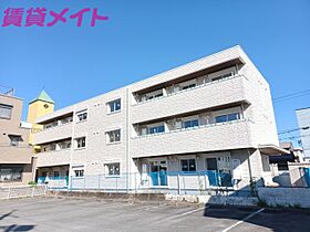 三重県津市栄町4丁目（賃貸アパート1LDK・1階・41.18㎡） その1