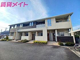 三重県津市栗真町屋町（賃貸アパート2LDK・2階・54.38㎡） その1