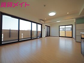 三重県津市上浜町1丁目（賃貸マンション2LDK・2階・80.40㎡） その3