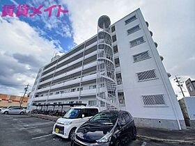 三重県津市桜橋3丁目（賃貸マンション3LDK・1階・63.70㎡） その1