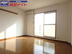 Ｌａ　Ｂｅｌｌｅ　Ｅｑｕｉｐｅ 2階1Kのリビング/ダイニング