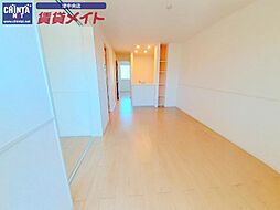 ラ　フローナ　II 2階2LDKのリビング/ダイニング