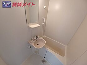 アイランドイソヤマ 202 ｜ 三重県鈴鹿市東磯山４丁目（賃貸アパート1R・2階・23.10㎡） その5