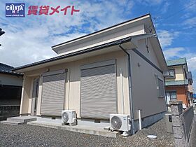 長太栄町4丁目戸建  ｜ 三重県鈴鹿市長太栄町４丁目（賃貸一戸建2LDK・1階・52.17㎡） その1