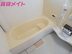 三重県鈴鹿市野町東1丁目（賃貸アパート1LDK・2階・48.76㎡） その4