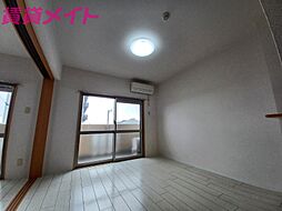 ショコラ ブラン 2階2DKのリビング/ダイニング