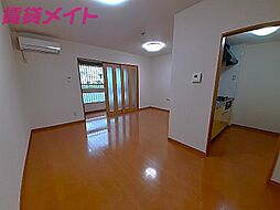 as oneIII 1階1LDKのリビング/ダイニング