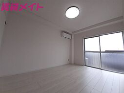 鈴鹿ハイツ 3階2DKのリビング/ダイニング