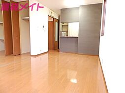 イーグルＡ 1階1LDKのリビング/ダイニング