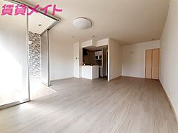 ムーブルIII 3階ワンルームのリビング/ダイニング