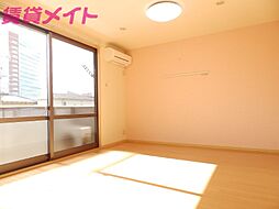 ＭＡＳＴ　ＴＯＷＮ神戸50　N棟 2階1LDKのリビング/ダイニング