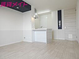 ＹＣマンション白子 2階1LDKのリビング/ダイニング