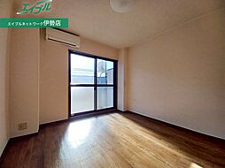 メゾンクレール 1階ワンルームのリビング/ダイニング