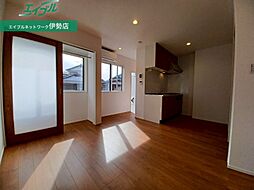 リーシング小俣II　A 1階1LDKのリビング/ダイニング