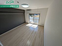 コンフォール津 1階1Kのリビング/ダイニング