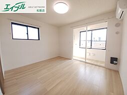 ラ・ルーナ 1階1Kのリビング/ダイニング