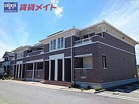 三重県津市一志町新沢田（賃貸アパート2LDK・2階・58.86㎡） その1