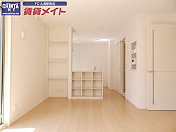 近鉄名古屋線 久居駅 徒歩14分の賃貸アパート 1階1LDKのリビング/ダイニング