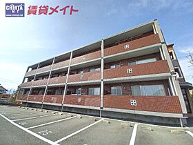 三重県松阪市久保町（賃貸マンション2LDK・1階・65.30㎡） その1