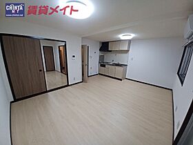 三重県松阪市下村町（賃貸アパート1LDK・1階・44.24㎡） その3