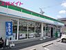 周辺：ファミリーマート 松阪黒田町店 752m