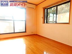 ロイヤルメゾンRAVORO　II 2階2DKのリビング/ダイニング