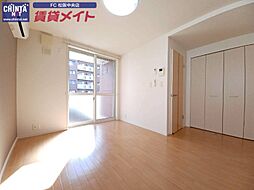 近鉄山田線 松阪駅 バス20分 駅部田下車 徒歩33分の賃貸アパート 1階1LDKのリビング/ダイニング