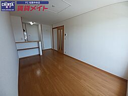 JR参宮線 田丸駅 3.1kmの賃貸アパート 2階2LDKのリビング/ダイニング