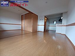 JR参宮線 宮川駅 徒歩25分の賃貸マンション 2階1LDKのリビング/ダイニング