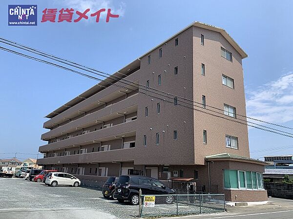 三重県伊勢市竹ケ鼻町(賃貸マンション1DK・1階・43.22㎡)の写真 その1