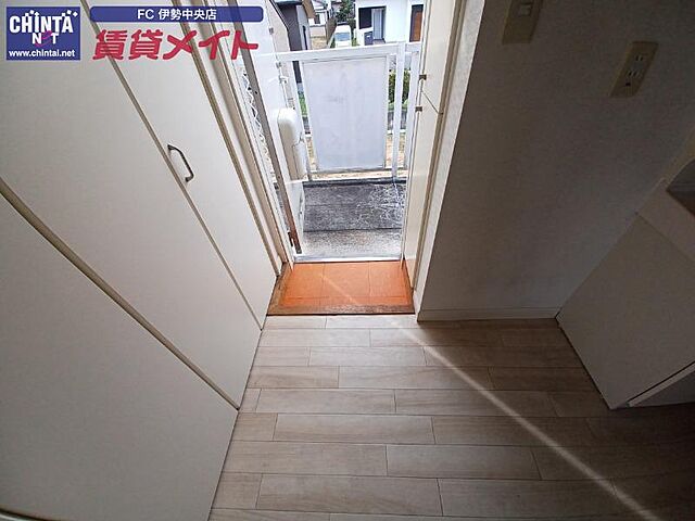 玄関