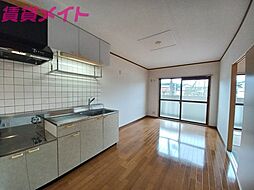 JR参宮線 二見浦駅 徒歩4分の賃貸アパート 1階2DKのリビング/ダイニング