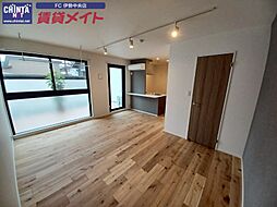 JR参宮線 伊勢市駅 徒歩10分の賃貸マンション 1階ワンルームのリビング/ダイニング