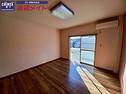 近鉄鳥羽線 宇治山田駅 徒歩8分の賃貸アパート 2階ワンルームのリビング/ダイニング