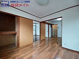 近鉄鳥羽線 宇治山田駅 徒歩20分の賃貸マンション 1階1LDKのリビング/ダイニング
