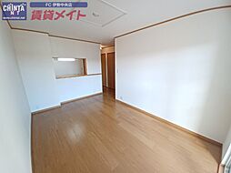 近鉄山田線 伊勢市駅 バス22分 三重交通バス南伊勢高校度会校舎前下車 8kmの賃貸アパート 1階1LDKのリビング/ダイニング