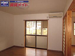 JR参宮線 田丸駅 7.9kmの賃貸アパート 1階2LDKのリビング/ダイニング