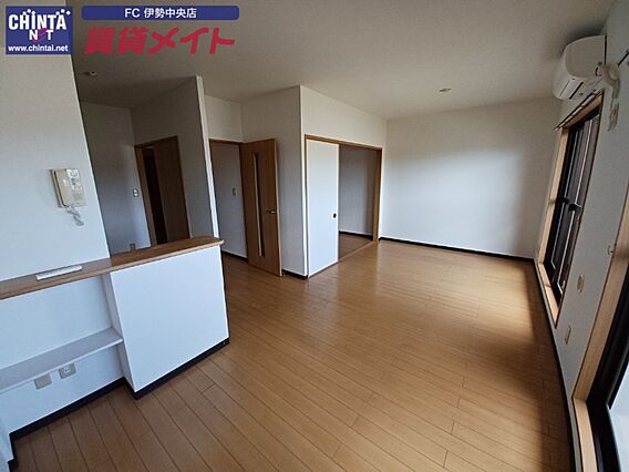 クレセールヴァンブ_内装_0