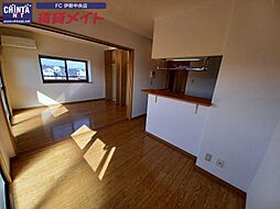 近鉄山田線 明野駅 徒歩8分の賃貸マンション 3階2DKのリビング/ダイニング