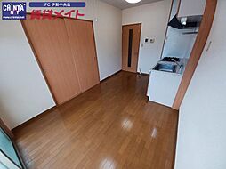 近鉄鳥羽線 五十鈴川駅 徒歩22分の賃貸アパート 2階3DKのリビング/ダイニング