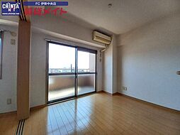 近鉄山田線 伊勢市駅 徒歩30分の賃貸マンション 1階1LDKのリビング/ダイニング