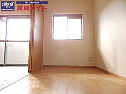 JR参宮線 宮川駅 徒歩5分の賃貸マンション 1階1LDKのリビング/ダイニング