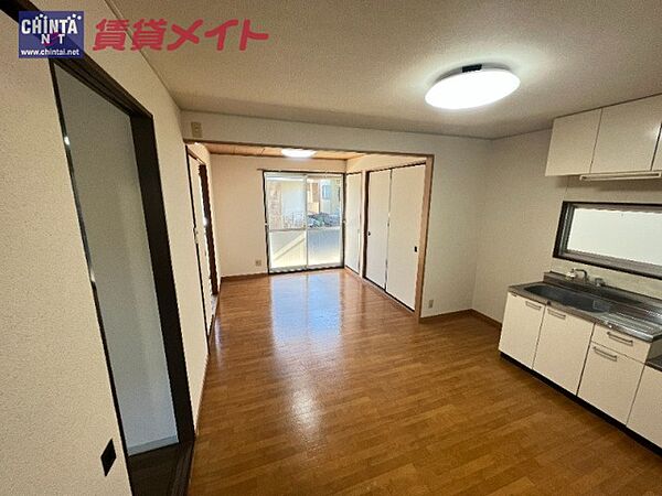 三重県津市高茶屋６丁目(賃貸アパート2LDK・1階・47.00㎡)の写真 その3