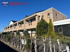 三重県津市栗真中山町（賃貸アパート1LDK・2階・44.20㎡） その1