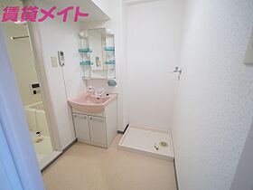 ウィングロワレ  ｜ 三重県津市一身田中野（賃貸マンション2LDK・1階・61.09㎡） その11