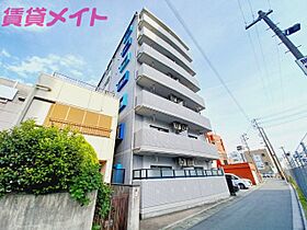 アヴェニール  ｜ 三重県津市羽所町（賃貸マンション1K・3階・35.32㎡） その1