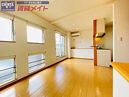 Ｙ・Ｙ　Ｌｉｌｙ　Ｂ棟 2階1LDKのリビング/ダイニング